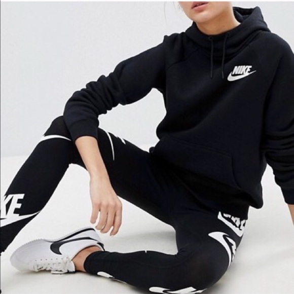 Nike Plus Size Sportswear Rally Fleece Hoodie 1X - Picture 2 of 7